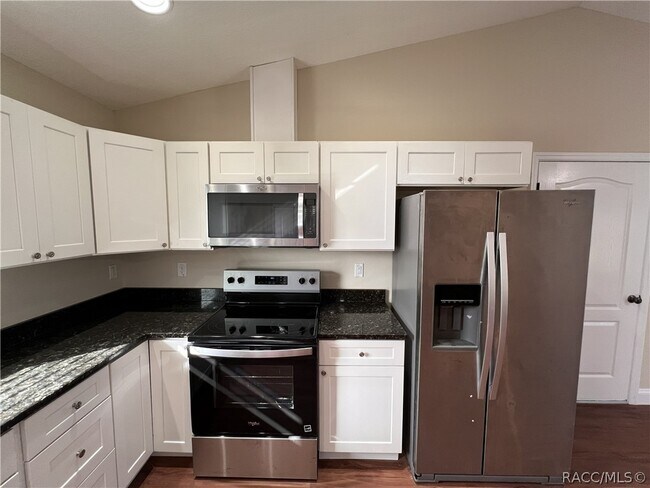 Building Photo - 2223 CR 445