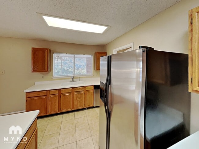 Building Photo - 21638 Longwood