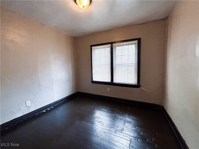 Building Photo - 415 Madison Ave