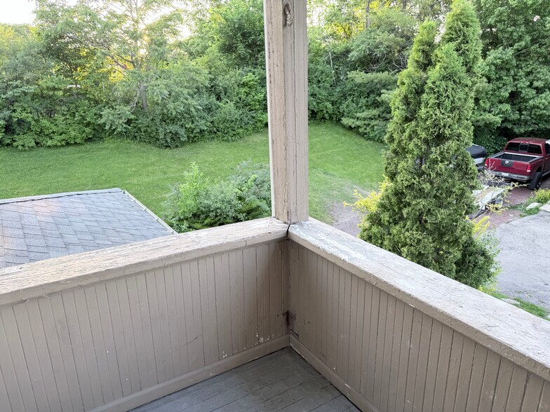 Balcony - 229 W Downer Pl