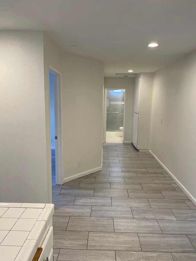 Dining/ Hall - 4077 30th St