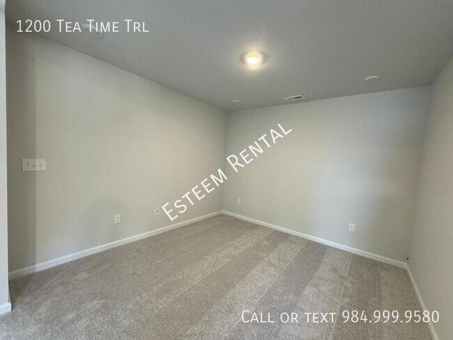 Building Photo - 1200 Tea Time Trl