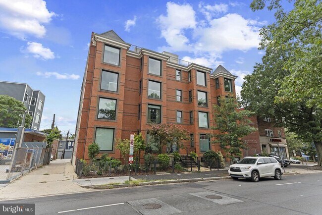 Building Photo - 440 Rhode Island Ave NW