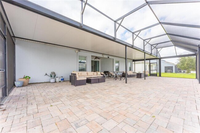 Building Photo - 3052 Youngford St