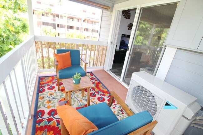Building Photo - Newly Renovated from Floor to Ceiling and ...
