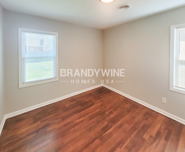 Building Photo - 1822 Dearing Rd