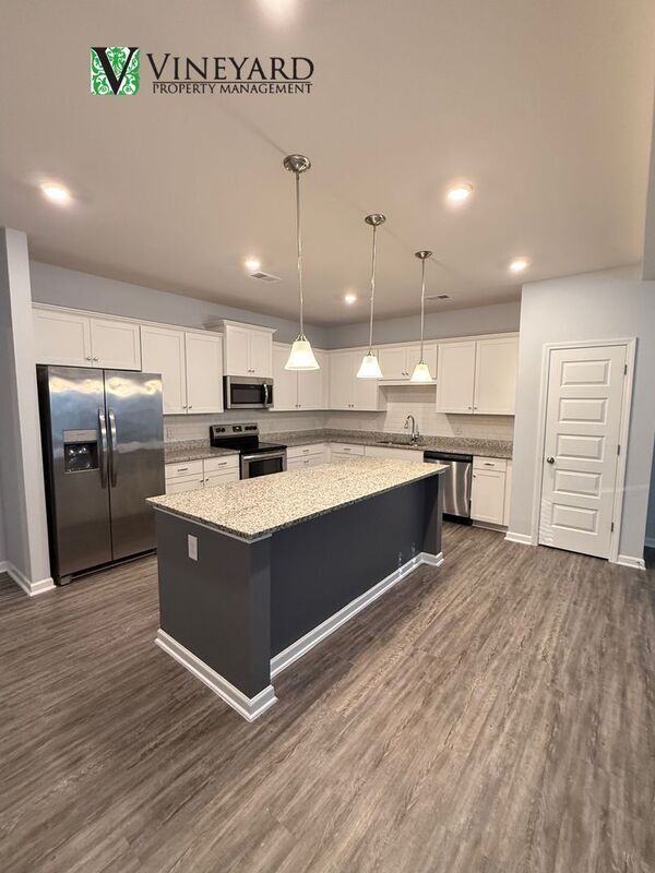 Building Photo - 247 Centennial Cir