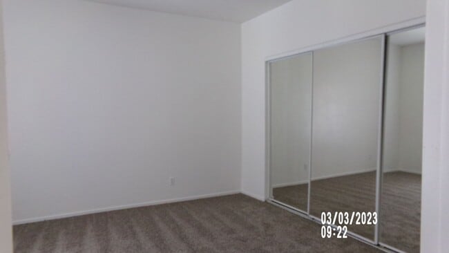 Building Photo - PUEBLO SANTA FE CONDO! FANTASTIC 2 BEDROOM...