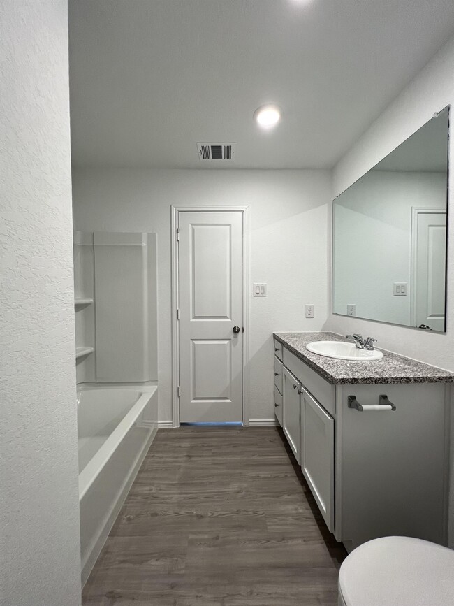 Building Photo - 14814 Dillard Ml