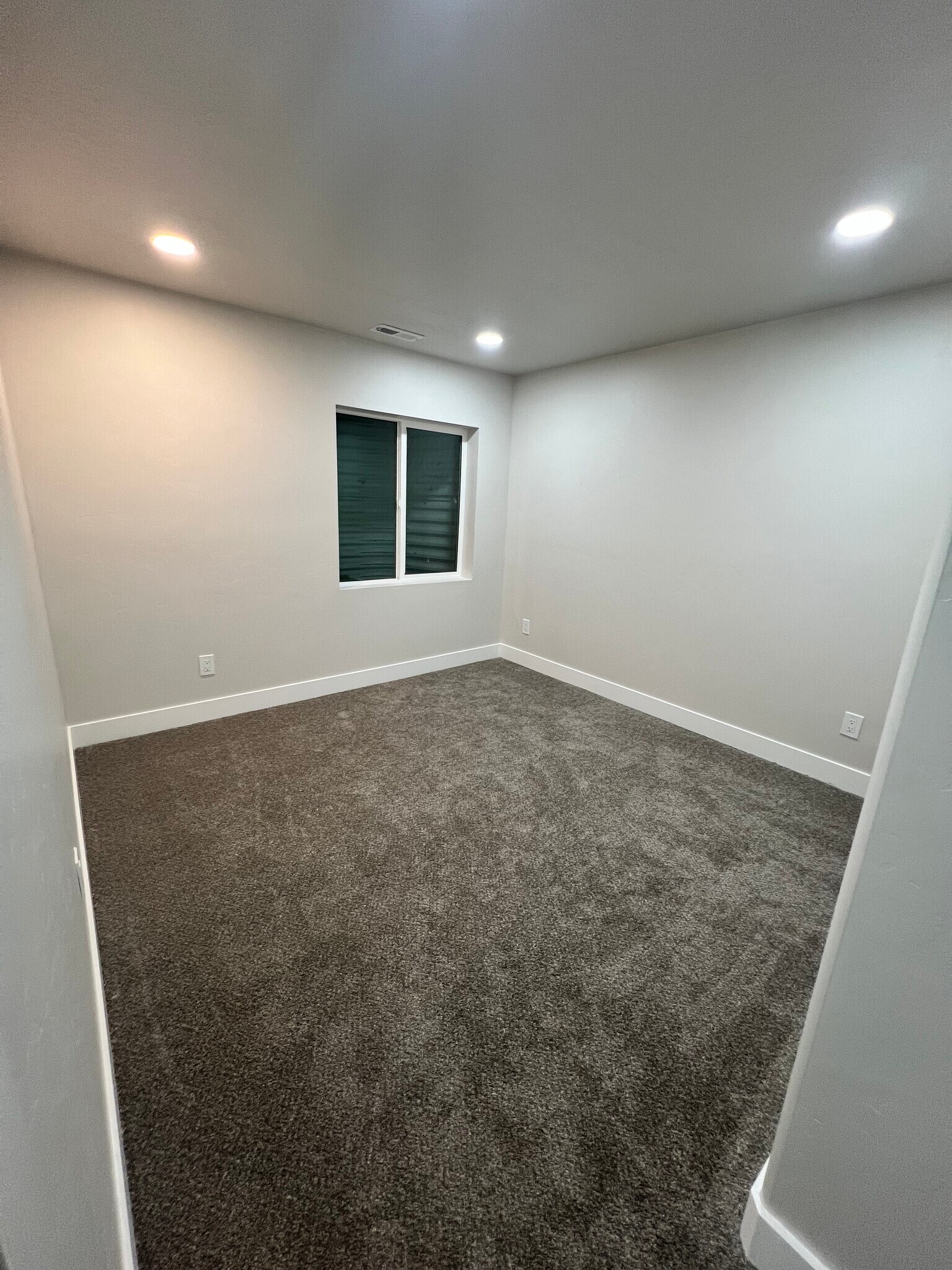 Bed 4 - 1163 N 680 W