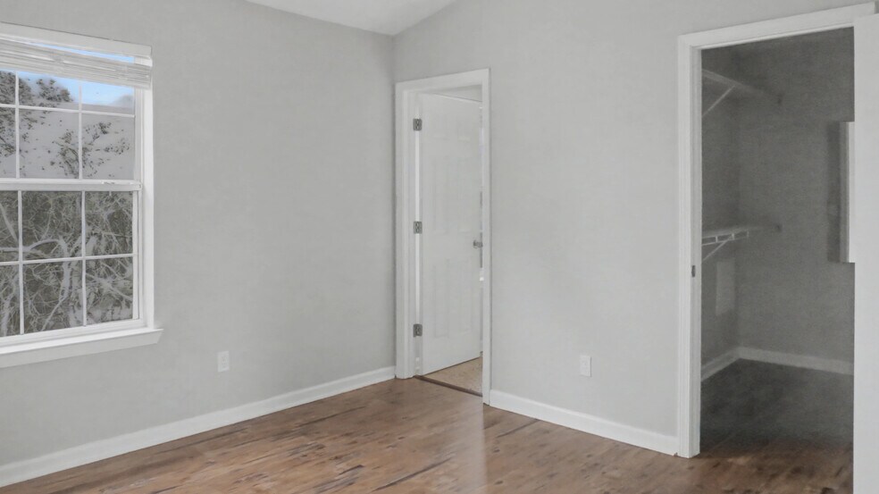 Building Photo - 21 Timber Ridge Dr