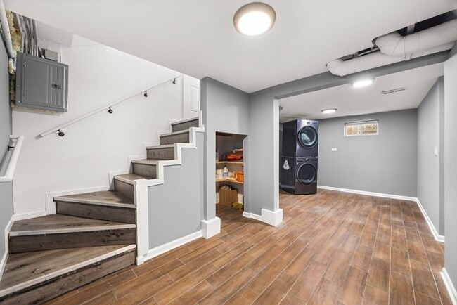 Building Photo - 9740 S Prairie Ave