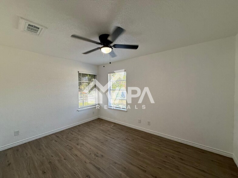 Building Photo - 311 Bertetti Dr