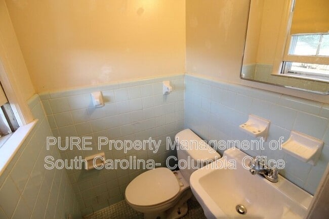 Building Photo - 1217 Faraway Dr