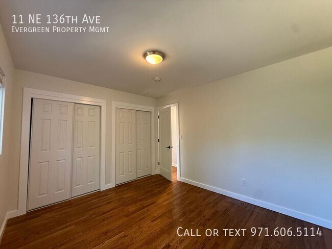 Building Photo - 11 NE 136th Ave