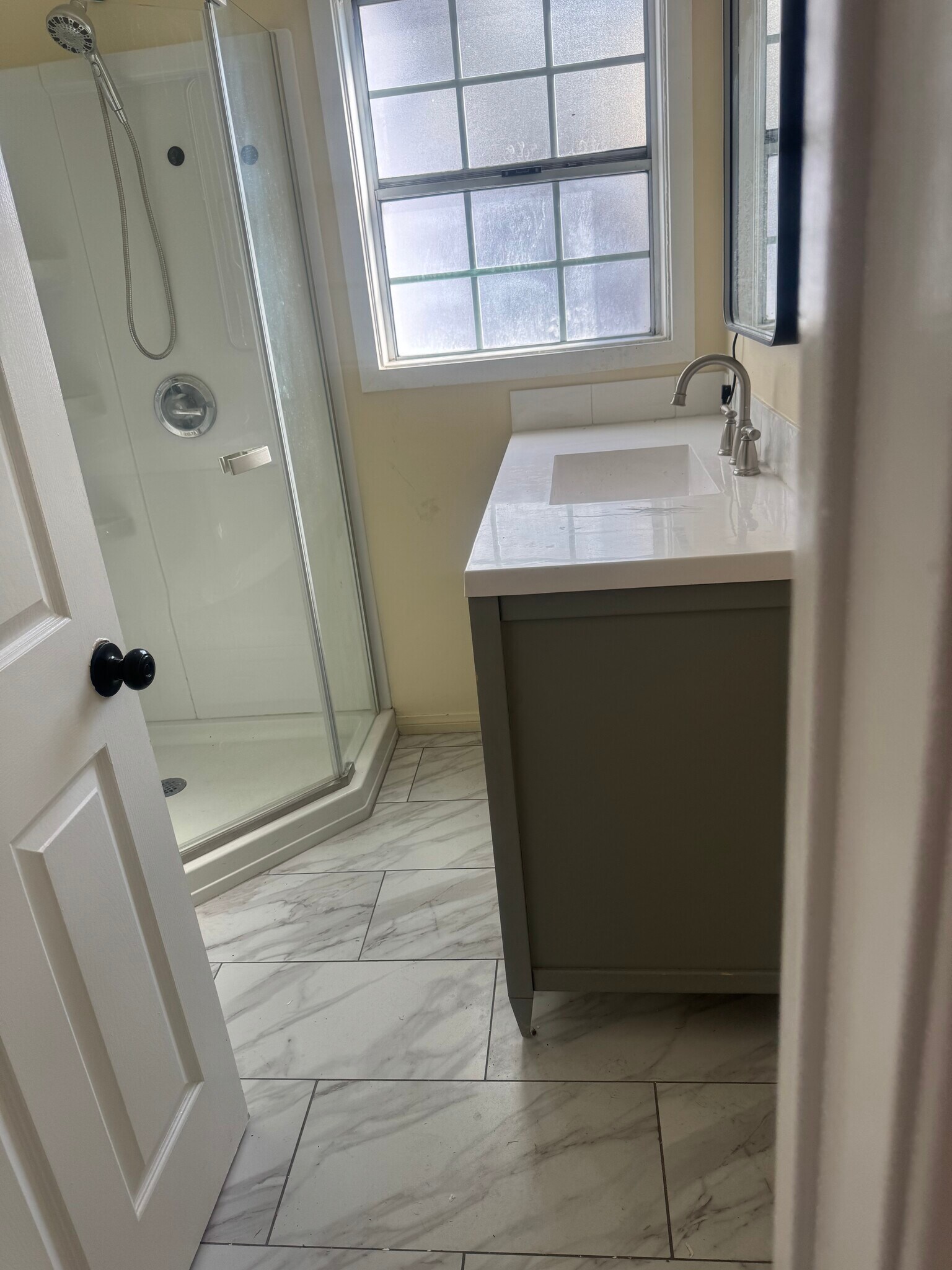 Building Photo - 9932 Beverly St