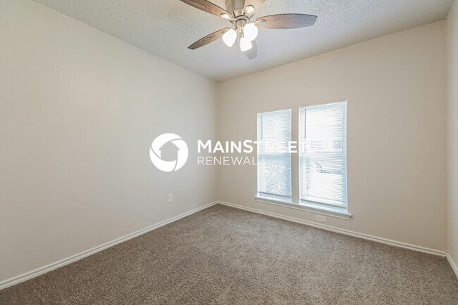 Building Photo - 4 Bedroom Pet-Friendly Home in Rowlett, TX with Main Street Renewal