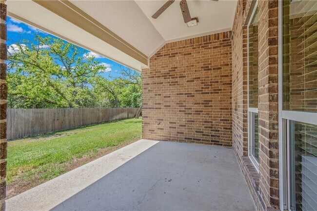 Building Photo - 15701 Timber Creek Ln