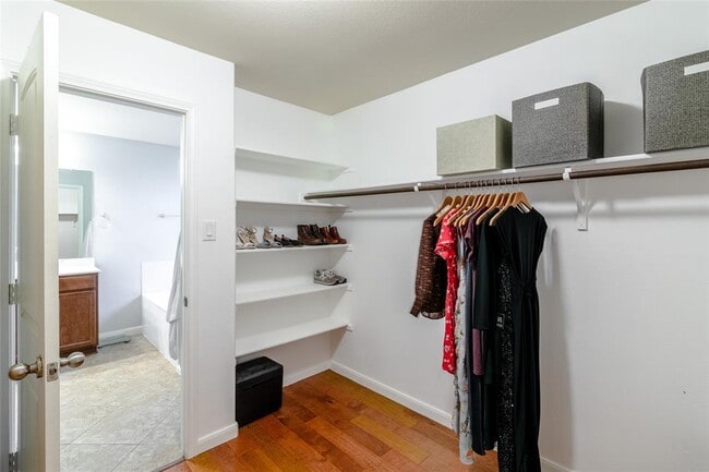 Building Photo - 1310 Sunny Meadows Loop