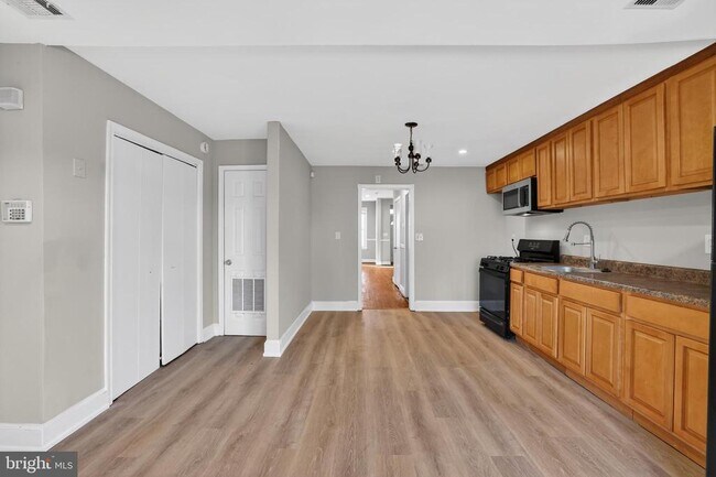 Building Photo - 3309 Martin Luther King Jr Ave SE