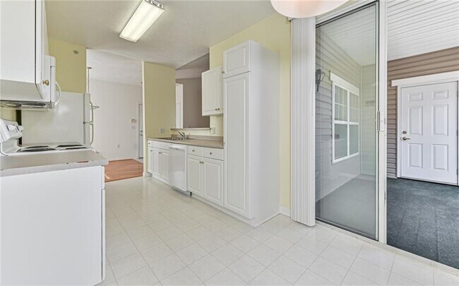 Building Photo - 706 Stockton Ridge