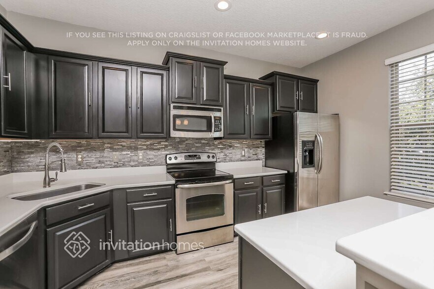 Building Photo - 4298 Regal Town Ln