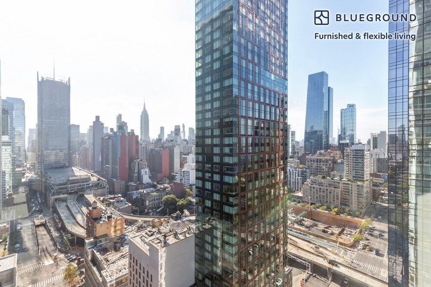 Building Photo - 561 10th Ave