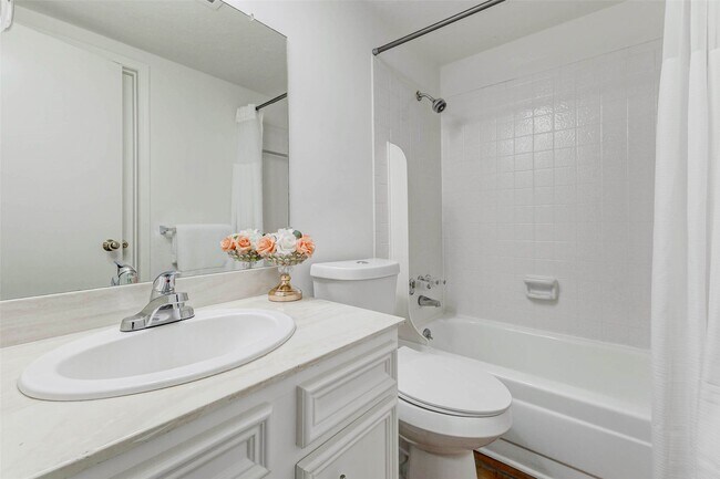 Building Photo - 14719 Barryknoll Ln