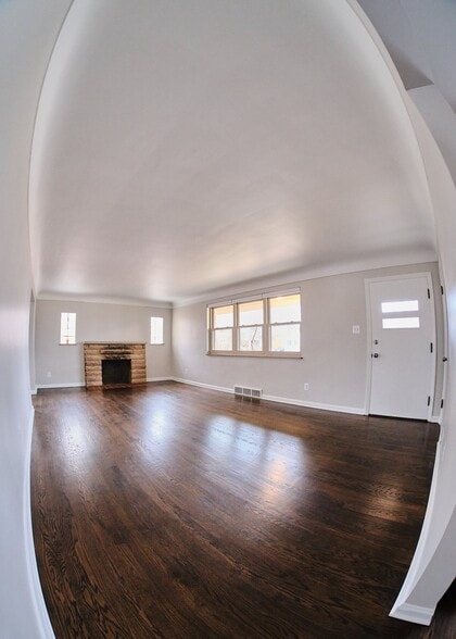 Building Photo - 2784 Breezy Way