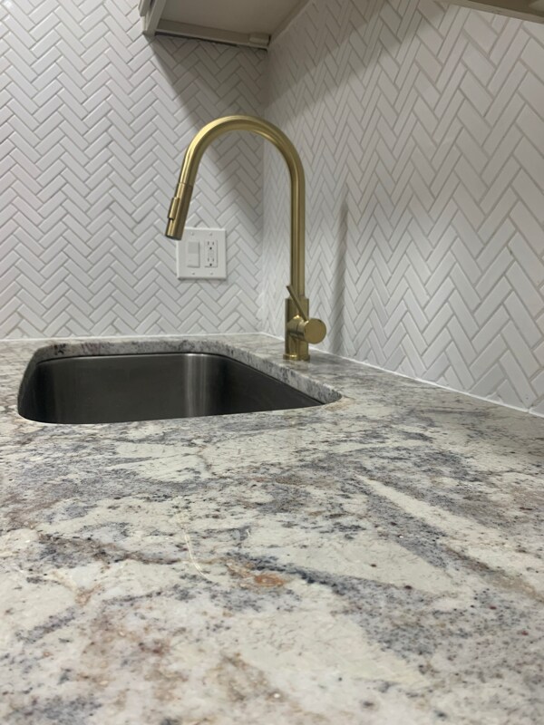 Building Photo - 5137 Dartmouth Ave N