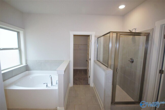 Building Photo - 12 Silky Oak Cir SW