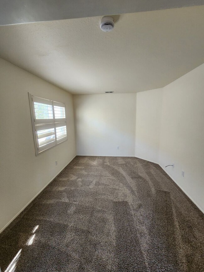 Building Photo - Scripps Ranch View Lot - 3 Bedroom 2.5 Bat...