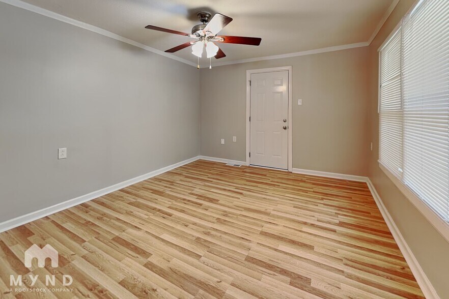 Building Photo - 2109 Dove Tree Ln