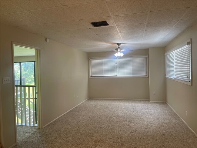 Building Photo - 1631 Hagerson Rd