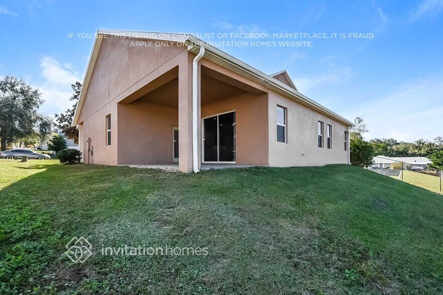 Building Photo - 902 Willow Oak Loop