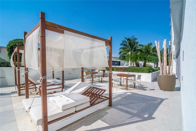 Building Photo - 1180 N Federal Hwy