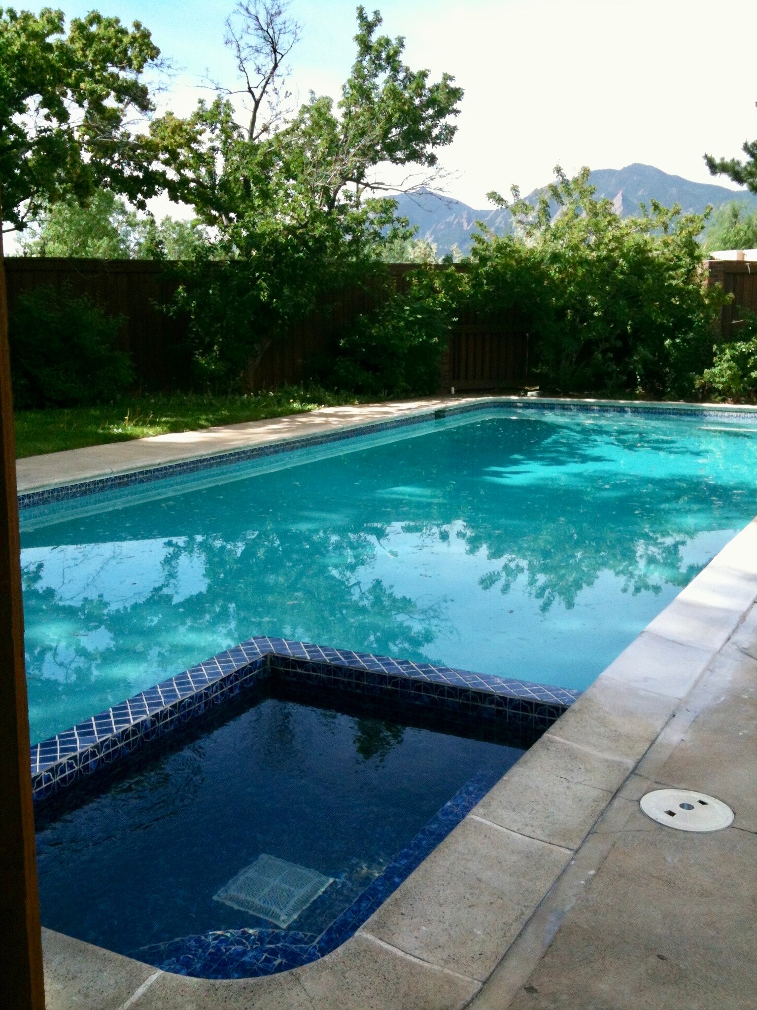 HOA Pool & Hot Tub - 2630 Juniper Ave