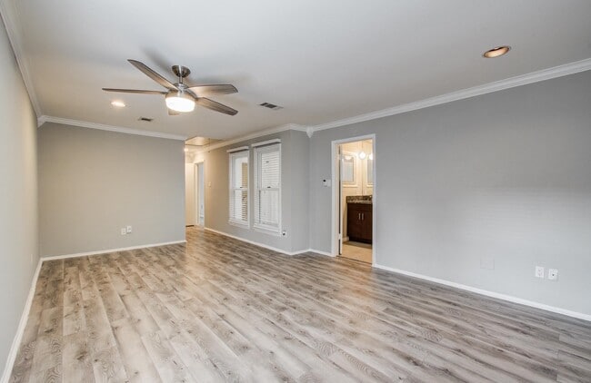 Building Photo - 12625 Memorial Dr