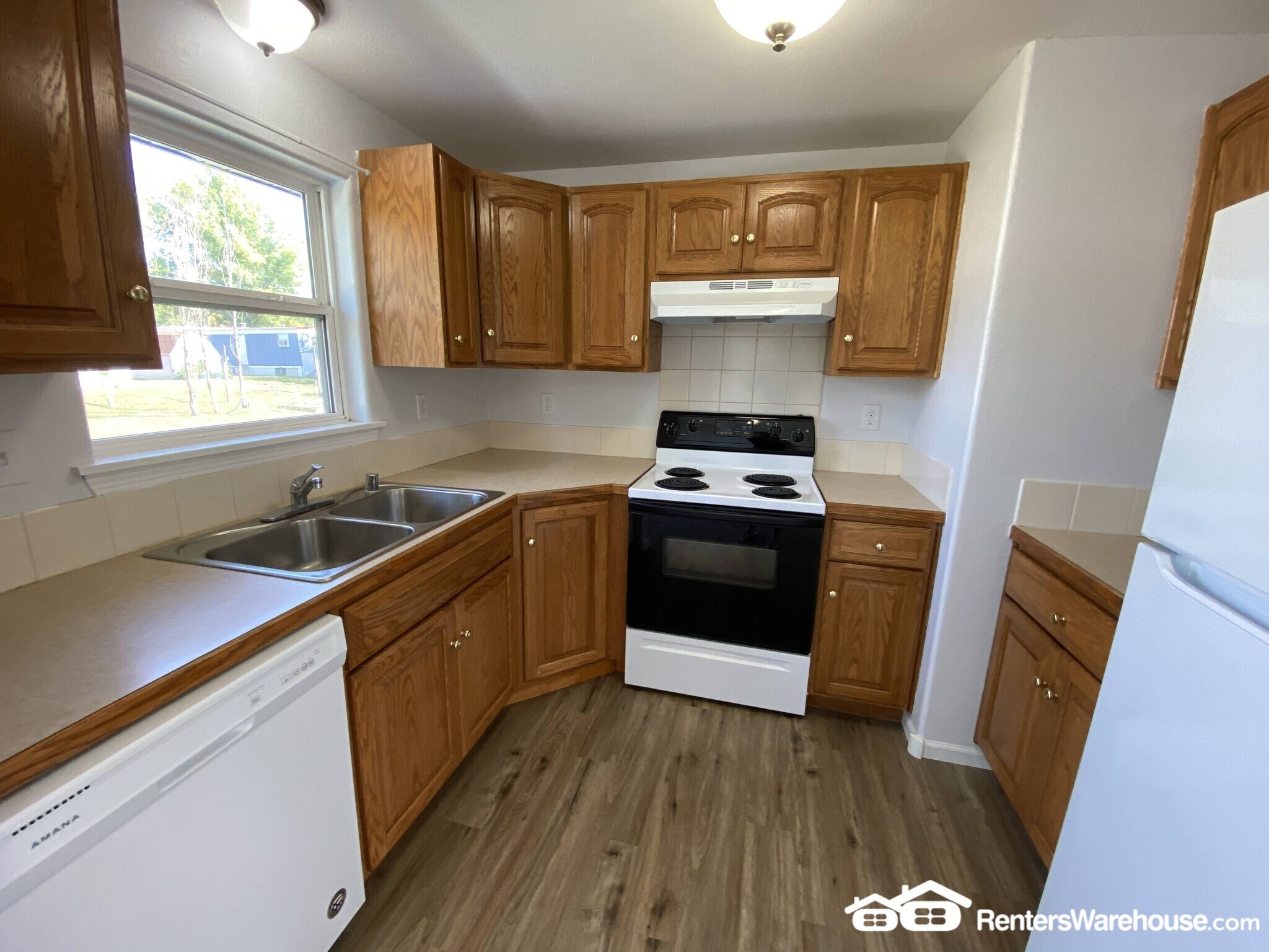 Building Photo - 708 Graceland Ave