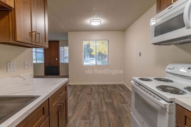 Building Photo - 4332 Pacific Ave