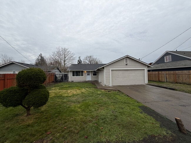 Building Photo - 4640 Wyoming Ave NE