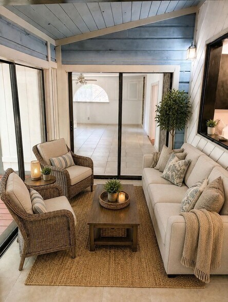 Building Photo - 5212 S Columbia Pl