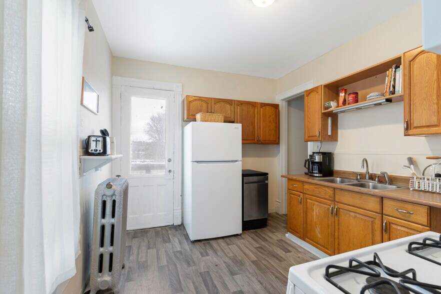 Building Photo - 127 Ashworth Pl