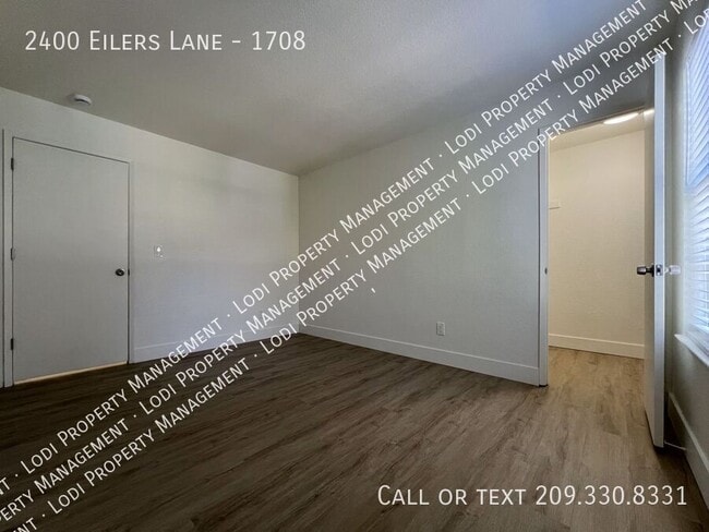 Building Photo - 2400 Eilers Ln