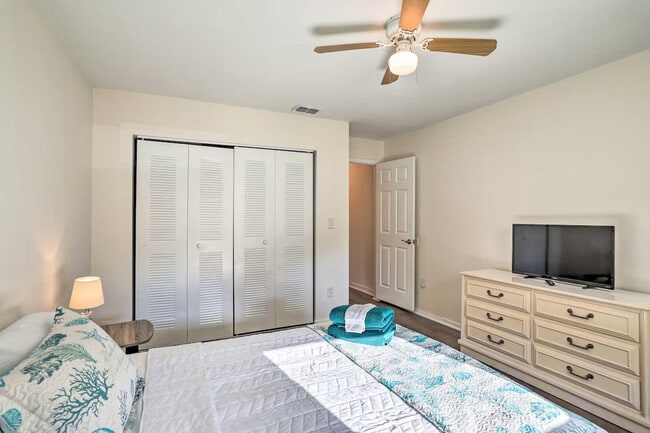 Building Photo - 4484 Cobia Dr SE