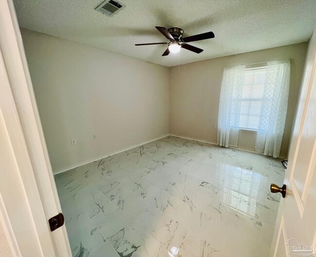 Building Photo - 8124 Heirloom Dr