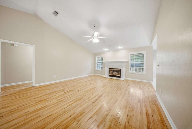 Building Photo - 1535 Breamstone Ridge