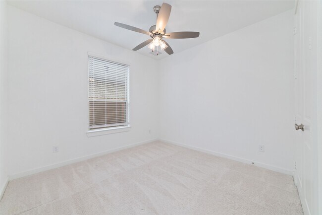 Building Photo - 925 Crystal Bnd Ln