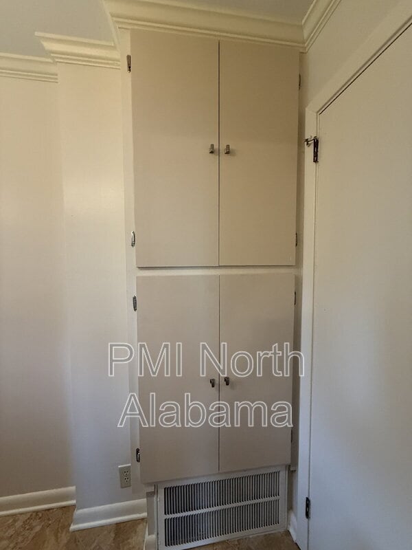 Building Photo - 413 Harolds Dr NW