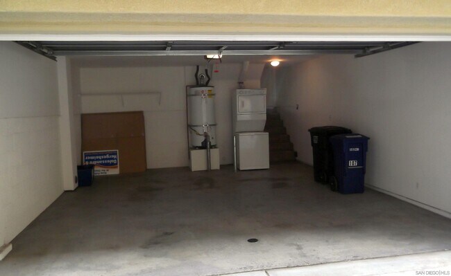 Building Photo - 3752 Mykonos Ln